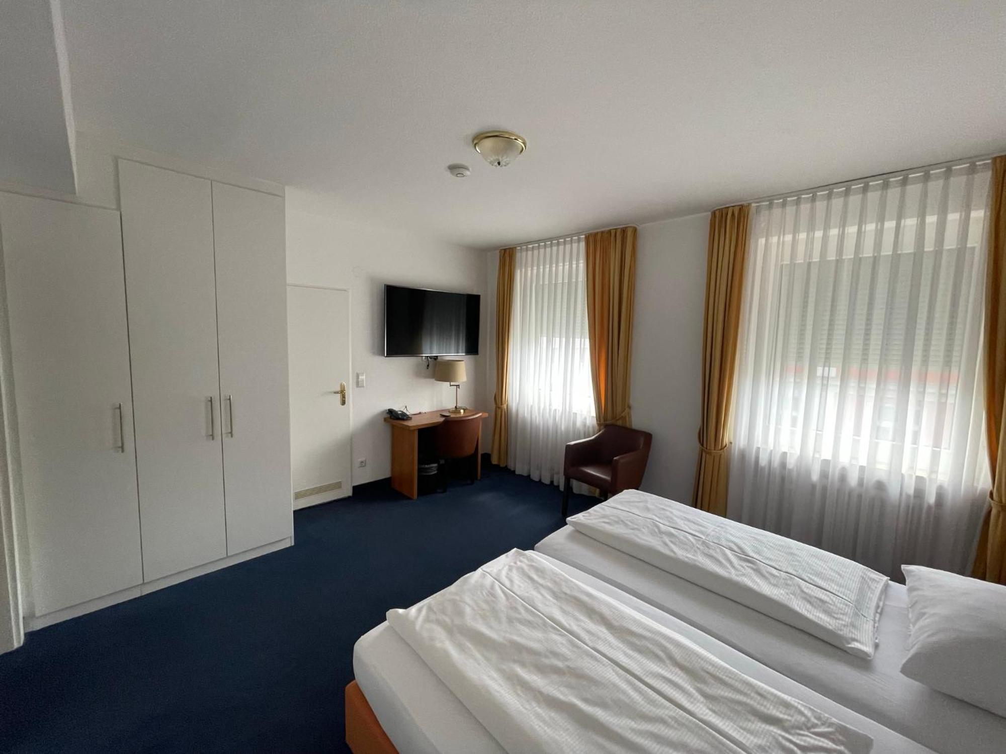 Munster Horstmann Garni Hotel Bagian luar foto