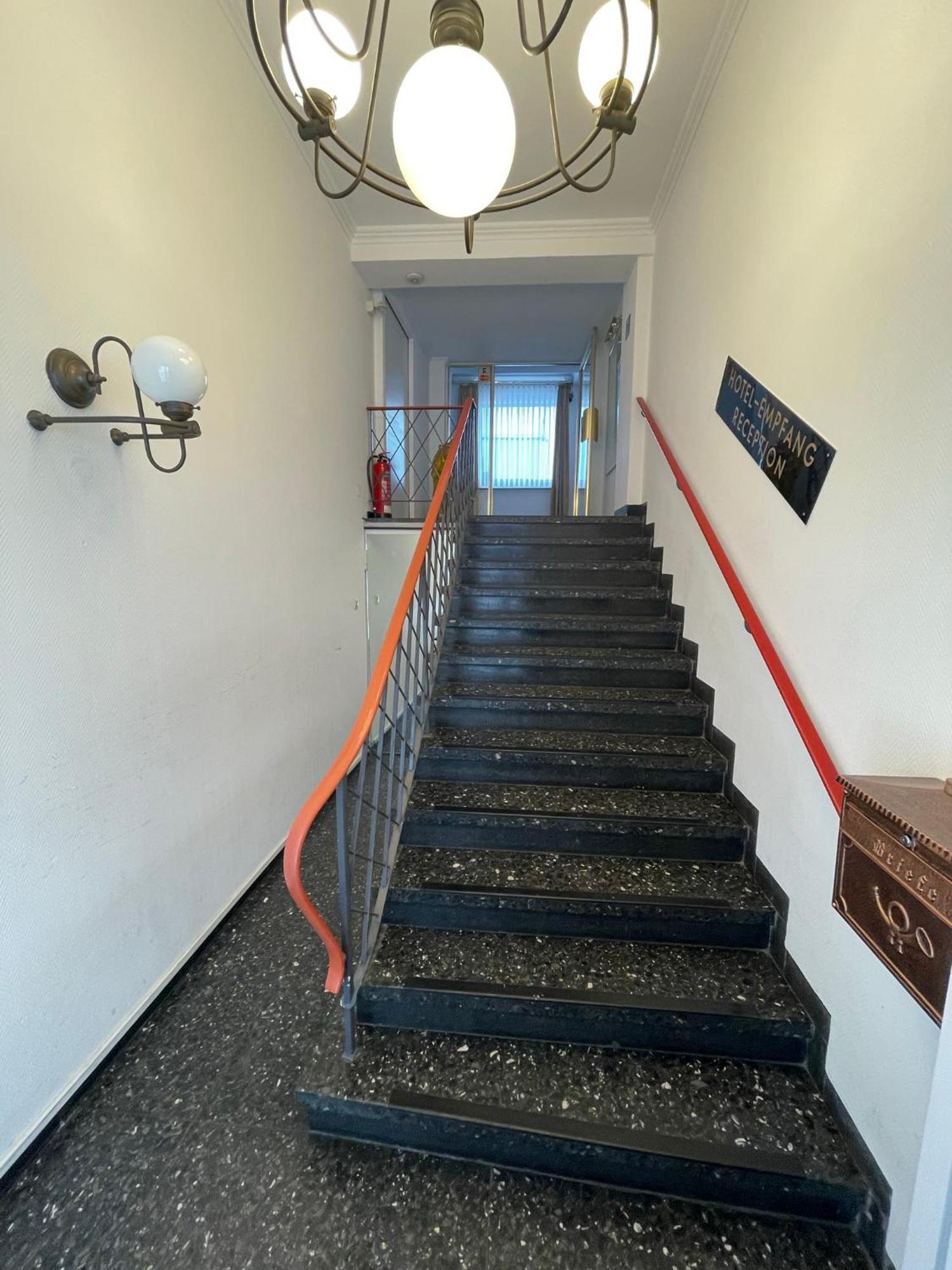 Munster Horstmann Garni Hotel Bagian luar foto
